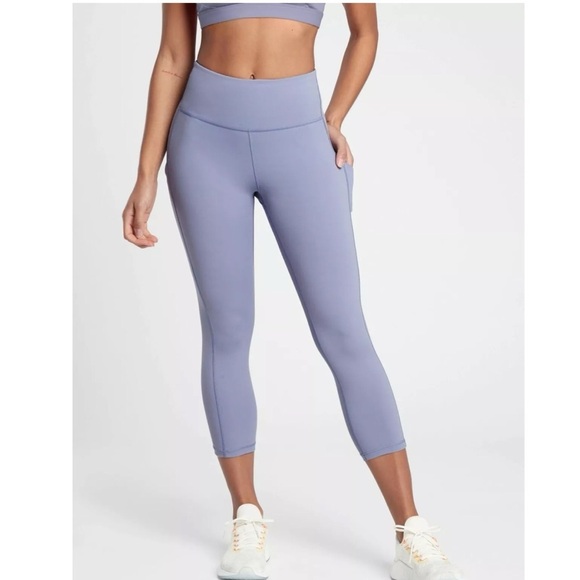 NWT Athleta Ultimate Stash Pocket Capri Leggings Dusk Purple - Size 1x - Picture 1 of 13